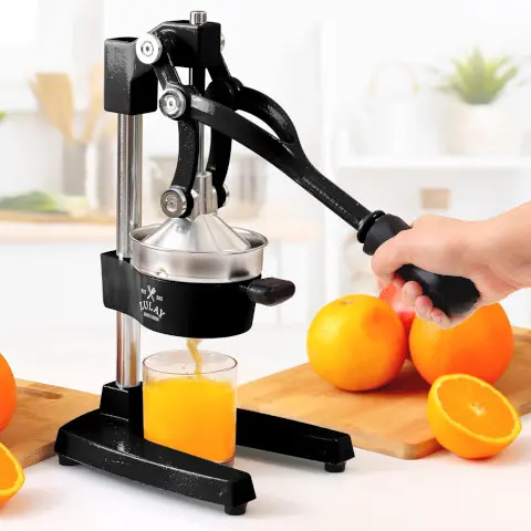 hidden gift Easy Squeezey Cast-Iron Juicer