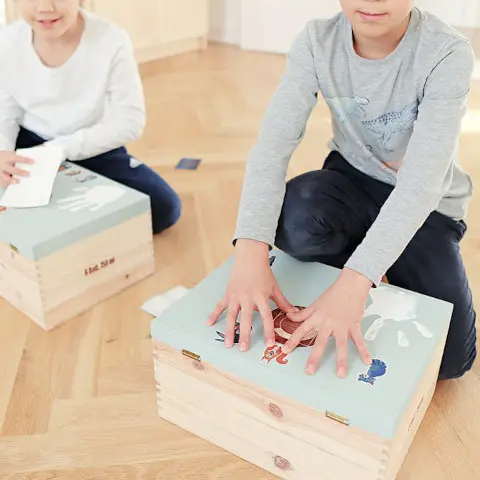 hidden gift Build a Shared Memory Keepsakes Box