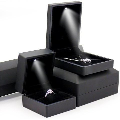 Spotlight Jewerly Gift Box
